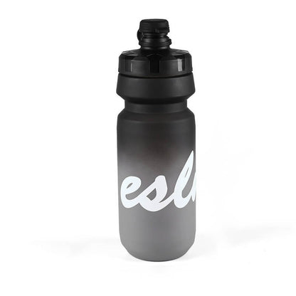 ESLNF 650ml Gradient Cycling Water Bottle - Food-Grade LDPE, Squeeze Spray, 360° Leak-Proof, Fits Standard Cage
